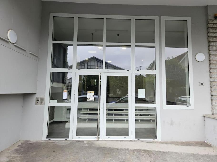 Appartement Dk Netflix Wifi Proche Centre Pau